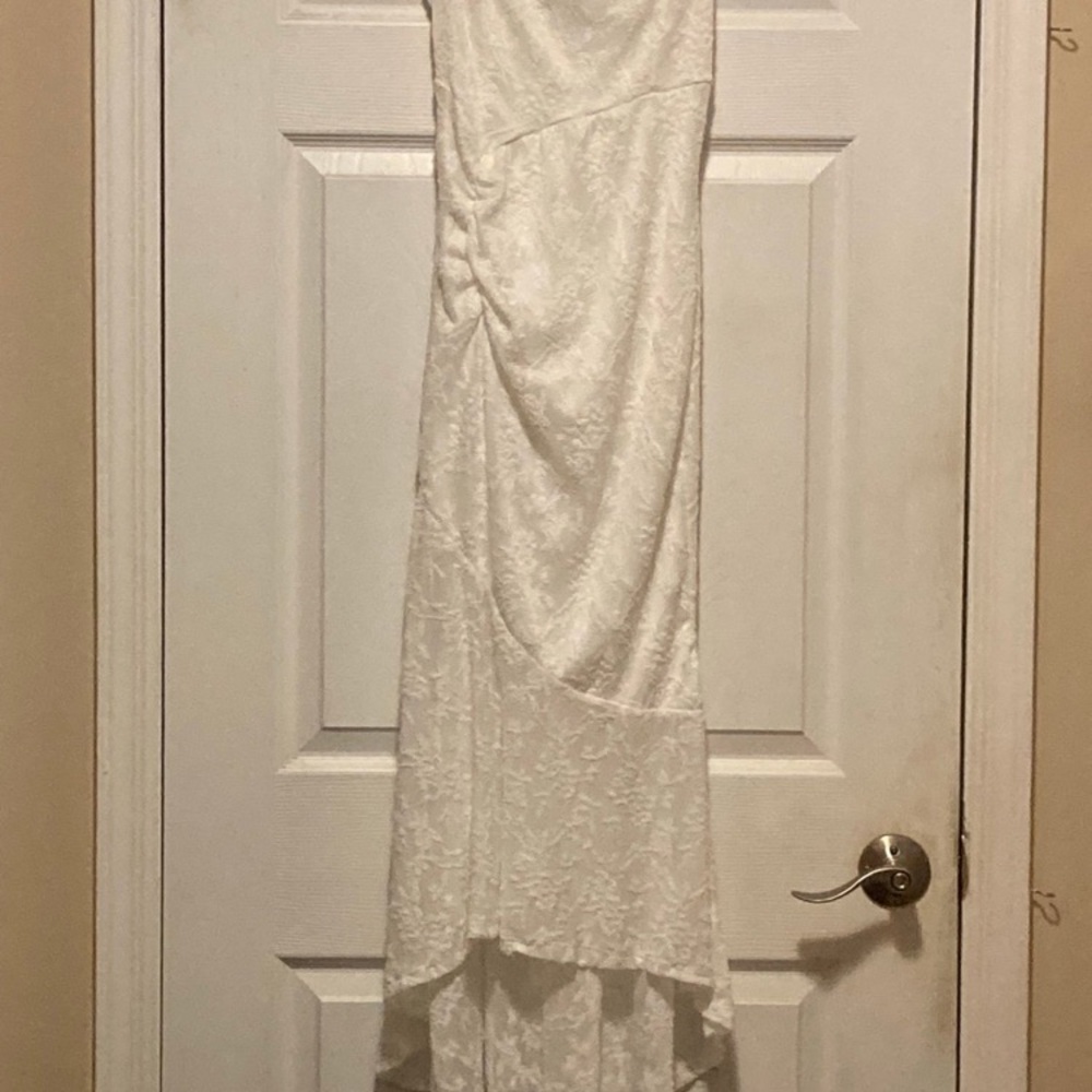 Elegant White Hi/Low Dress